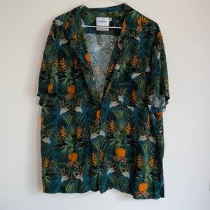 Hawaiian button up